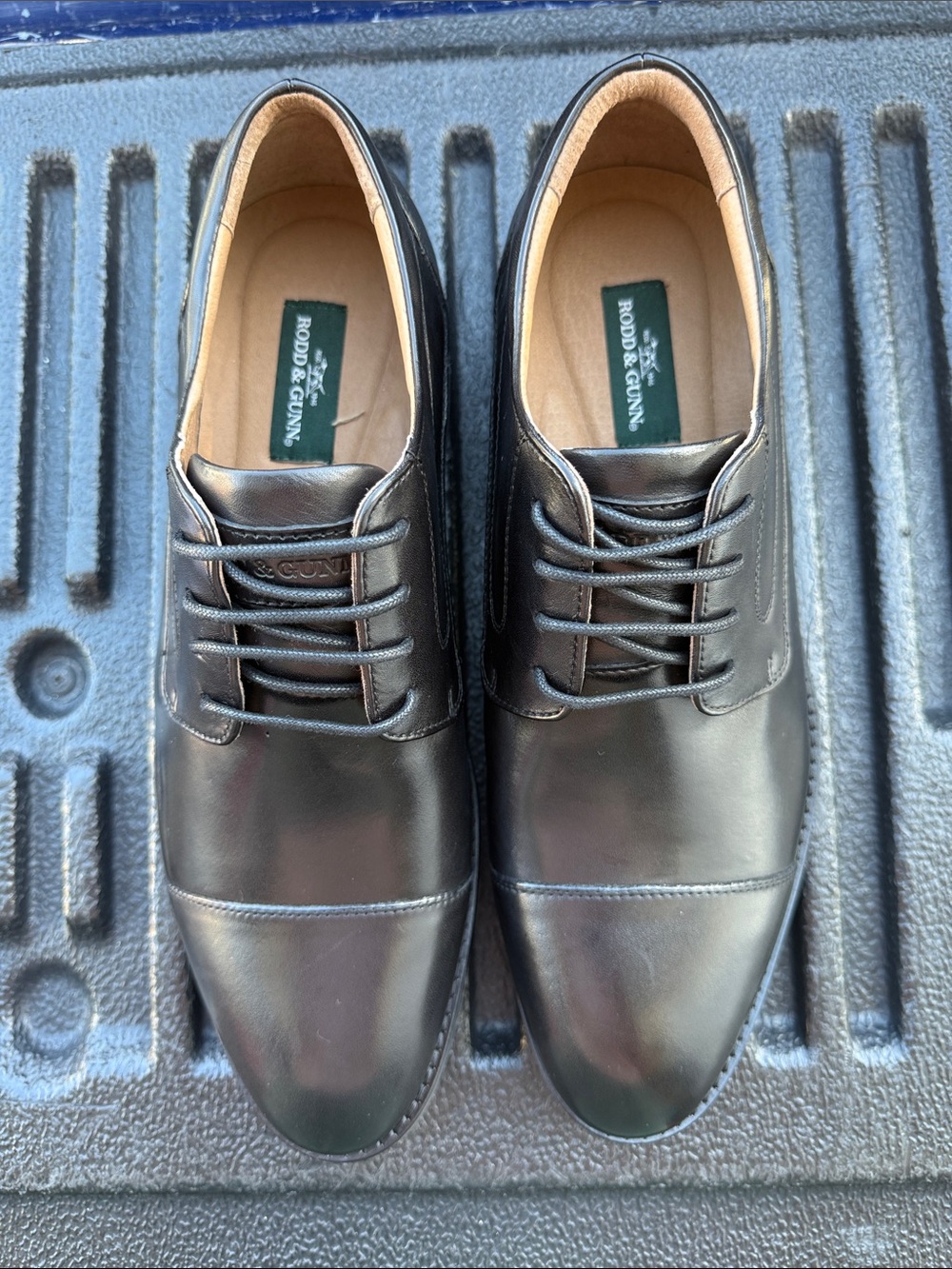 Rodd & Gunn Black Leather Loburn Derby Shoes